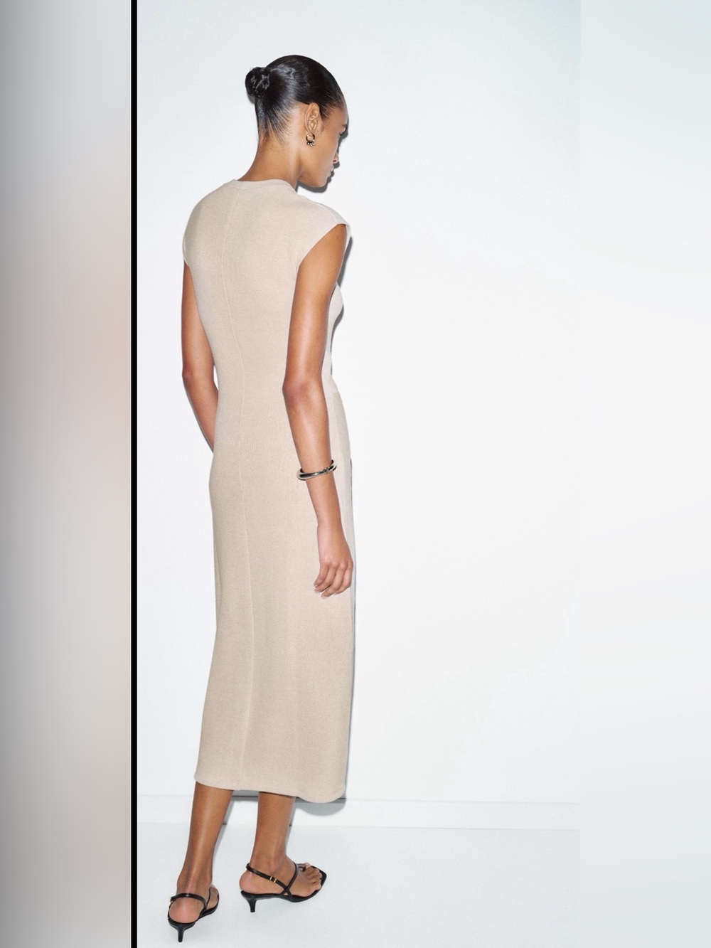 Zara - Picture 6 of 9